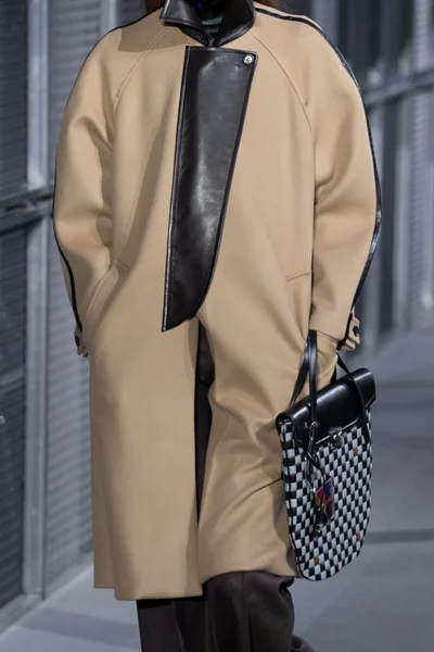 Look 21